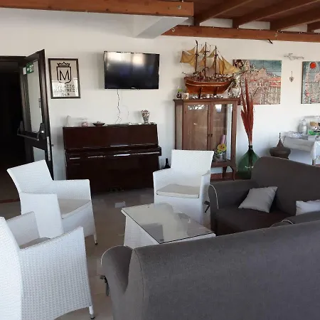 Alojamento de Acomodação e Pequeno-almoço Palazzo Manfredi Vieste, Fronte Mare Con Parcheggio