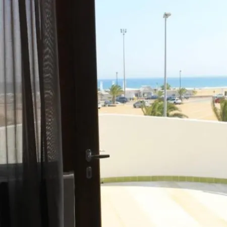 Palazzo Manfredi Vista Mare Con Parcheggio 2*
