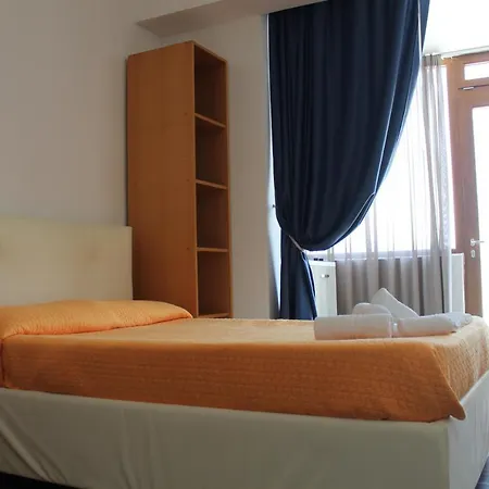 ベッド・アンド・ブレックファスト Palazzo Manfredi Vista Mare Con Parcheggio ヴィエステ