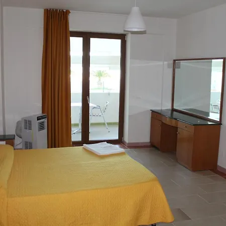 Palazzo Manfredi Vista Mare Con Parcheggio Отель типа 
