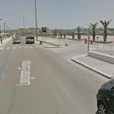 Palazzo Manfredi Vista Mare Con Parcheggio