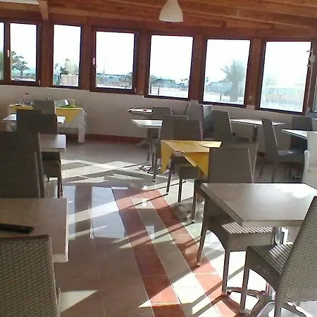 Palazzo Manfredi Vista Mare Con Parcheggio Отель типа 