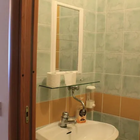 Palazzo Manfredi Vista Mare Con Parcheggio 2* Вьесте