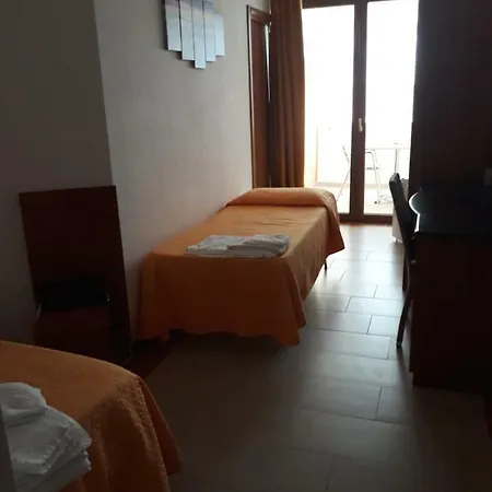 Palazzo Manfredi Vista Mare Con Parcheggio